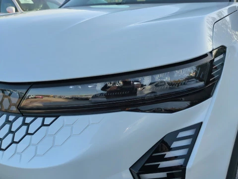 Renault Scenic E-Tech Iconic 160 kW (220CV) gran autonomía