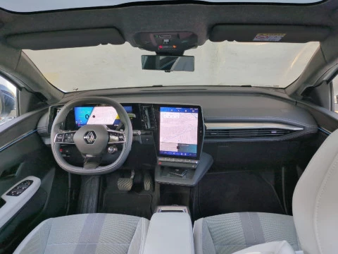 Renault Scenic E-Tech Iconic 160 kW (220CV) gran autonomía