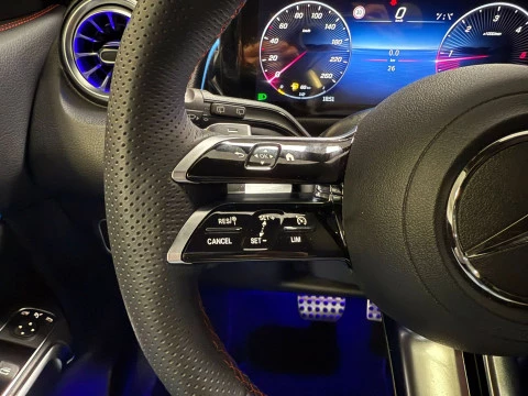 Mercedes-Benz GLB GLB 200 d