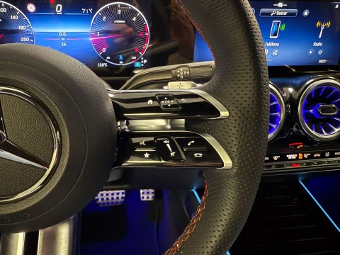 Mercedes-Benz GLB GLB 200 d