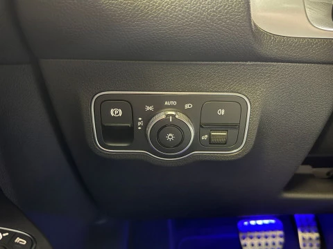 Mercedes-Benz GLB GLB 200 d