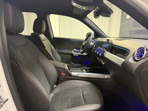 Mercedes-Benz GLB GLB 200 d