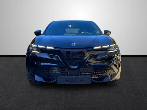 Alfa Romeo Junior Ibrida Speciale 107kW (145CV)