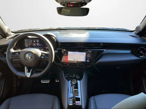 Alfa Romeo Junior Ibrida Speciale 107kW (145CV)