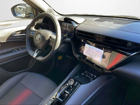 Alfa Romeo Junior Ibrida Speciale 107kW (145CV)