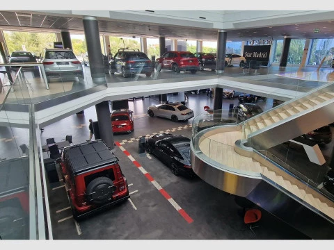 Mercedes-Benz CLA  200 con tecnologia EQ