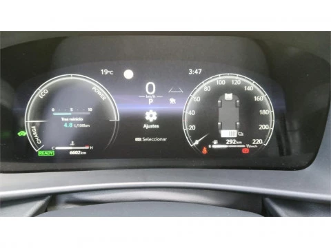 Toyota C-HR - Advance Hybrid 140