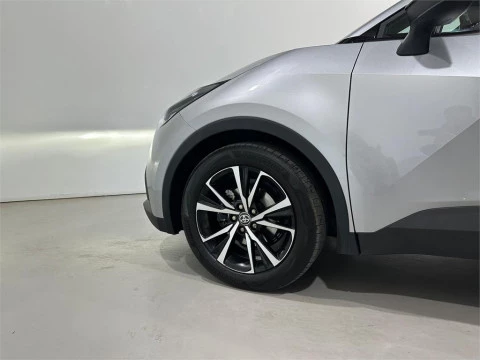 Toyota C-HR - Advance Hybrid 140