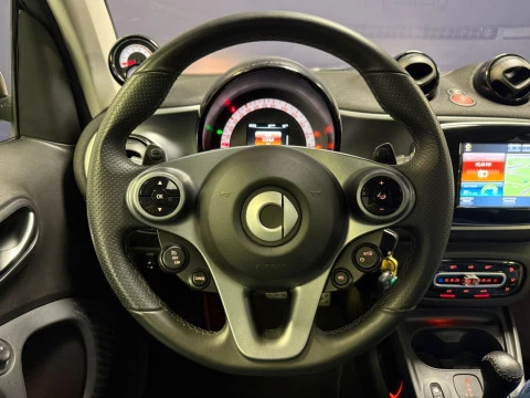 Smart fortwo 0.9 66kW (90CV) COUPE