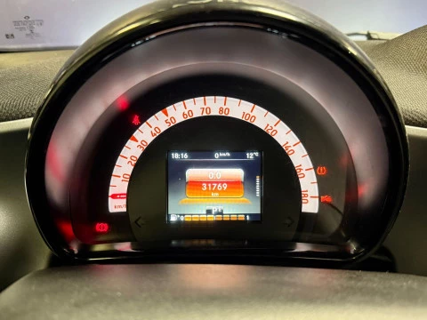 Smart fortwo 0.9 66kW (90CV) COUPE