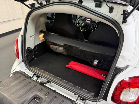 Smart fortwo 0.9 66kW (90CV) COUPE