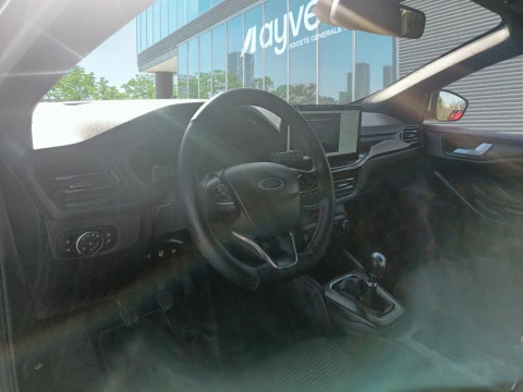 Ford Focus 1.0 Ecoboost MHEV 114kW ST-Line X