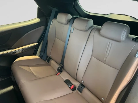 Lexus LBX 1.5 136cv HEV Elegant+ Black