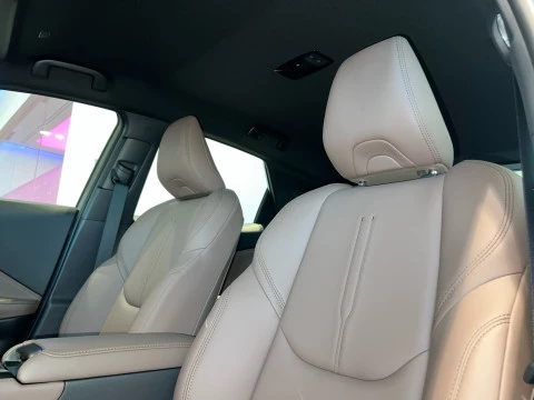 Lexus LBX 1.5 136cv HEV Elegant+ Black