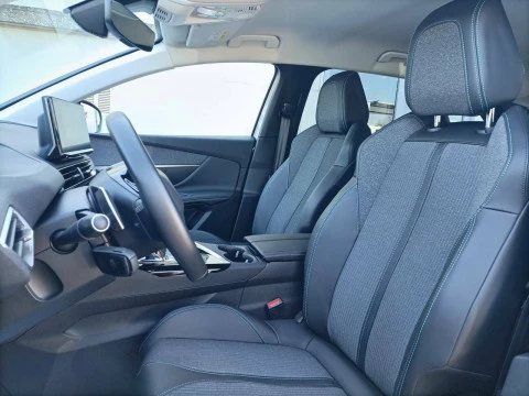 Peugeot 3008 Hybrid 180 e-EAT8 Allure Pack