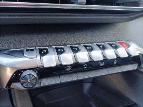 Peugeot 3008 Hybrid 180 e-EAT8 Allure Pack