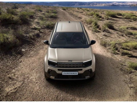 Jeep Avenger 1.2 eHybrid 81kW (110CV) Black Edition