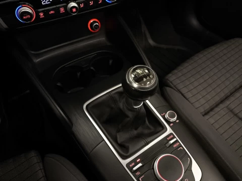 Audi A3 Cabrio Ambition 1.6 TDI clean diesel 81 kW (110 CV)