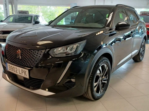 Peugeot 2008 Allure Puretech 130 S&S BVM6 Peugeot 2008 Allure Puretech 130 S&S BVM6