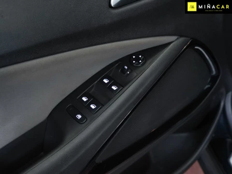 Opel Crossland X 1.2 Design Line 120 Aniversario 60 kW (81 CV)