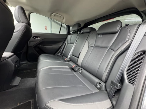 Subaru Crosstrek 2.0i Hybrid CVT Touring
