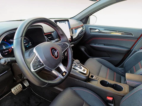 Renault Arkana 1.6 E-TECH R.S.LINE FAST TRACK 105KW 5P