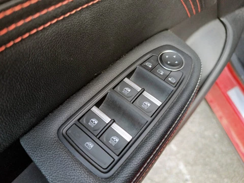 Renault Arkana 1.6 E-TECH R.S.LINE FAST TRACK 105KW 5P