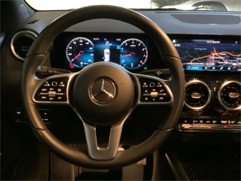 Mercedes-Benz GLA 180