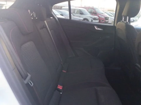 Ford Focus 1.0 Ecoboost MHEV 92kW ST-Line X