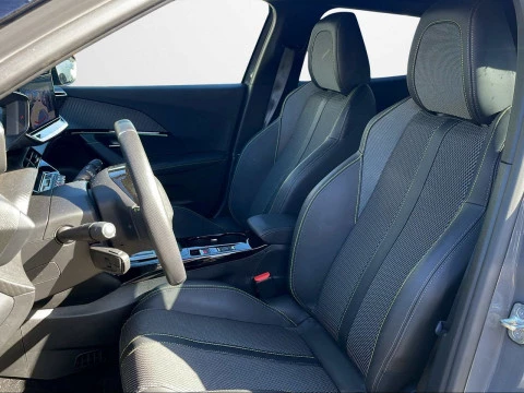 Peugeot e-2008 Eléctrico GT 156 (115kW)