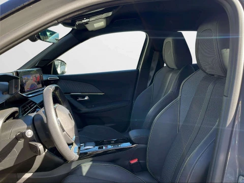 Peugeot e-2008 Eléctrico GT 156 (115kW)