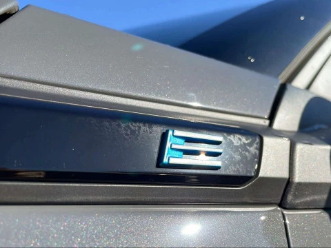 Peugeot e-2008 Eléctrico GT 156 (115kW)