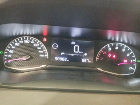 Peugeot 208 BlueHDi 73kW (100CV) Active