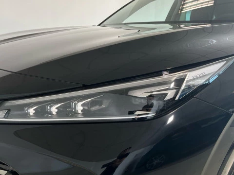 MG HS 1.5T PLUG IN HYBRID LUXURY