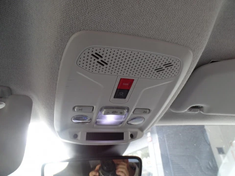 Citroën ë-C4 eC4 electrico 100kW 50kWh Shine