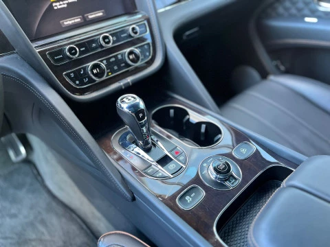 Bentley Bentayga 4WD Hybrid