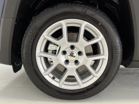 Jeep Renegade 1.5 MHEV 96KW ALTITUDE FWD DDCT 130 5P