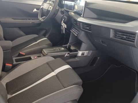 Opel Frontera 1.2T XHT Hybrid eDCT6 107kW GS