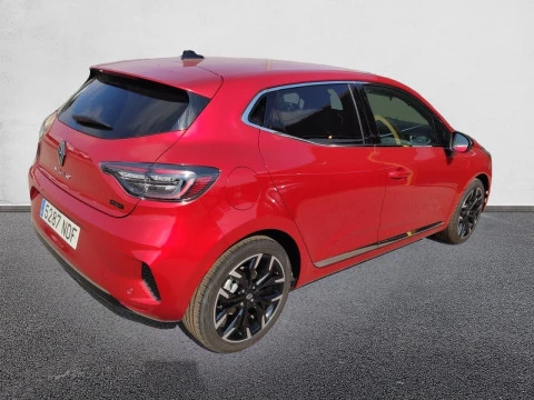 Renault Clio Techno full hybrid E-Tech 145 (103Kw)