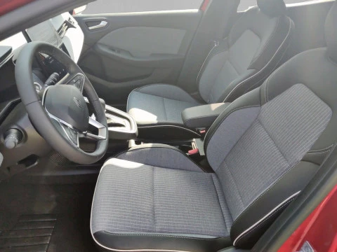 Renault Clio Techno full hybrid E-Tech 145 (103Kw)