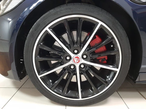 Jaguar XE 3.0 AJ126 Supercharged 250kW Auto. S