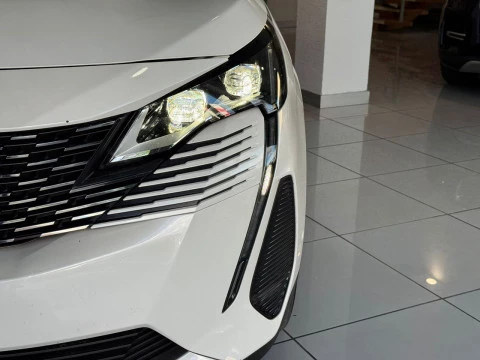 Peugeot 5008 GT BlueHDi 130 EAT8