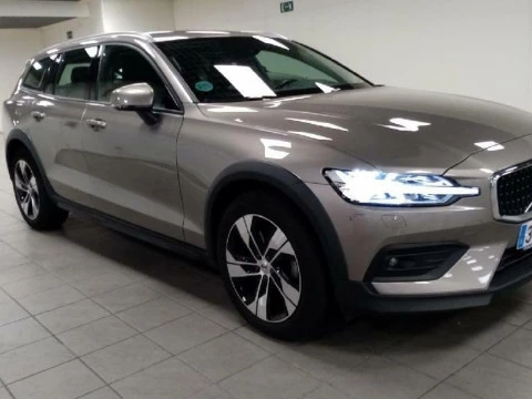Volvo V60 Cross Country familiar 2.0 D4 AUTO AWD 5P