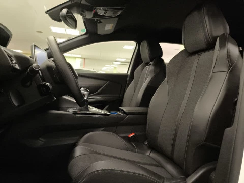 Peugeot 3008 PureTech 130 SANDS GT Line EAT8 96 kW (130 CV)