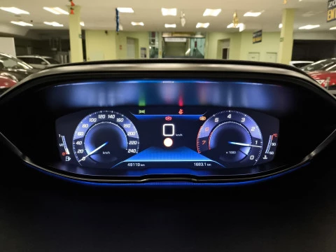 Peugeot 3008 PureTech 130 SANDS GT Line EAT8 96 kW (130 CV)