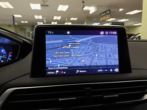 Peugeot 3008 PureTech 130 SANDS GT Line EAT8 96 kW (130 CV)