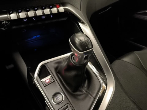 Peugeot 3008 PureTech 130 SANDS GT Line EAT8 96 kW (130 CV)