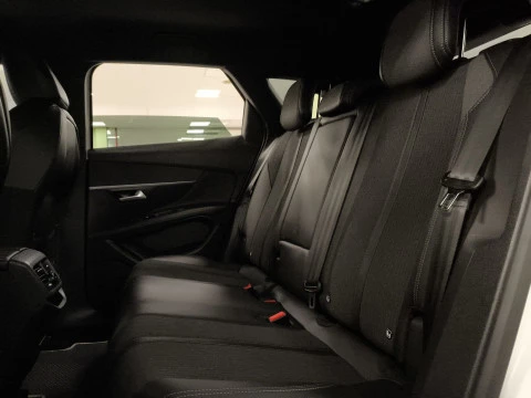 Peugeot 3008 PureTech 130 SANDS GT Line EAT8 96 kW (130 CV)