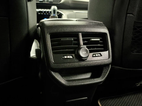 Peugeot 3008 PureTech 130 SANDS GT Line EAT8 96 kW (130 CV)