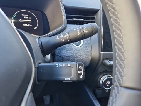 Renault Clio techno Eco-G 100cv (74kW)